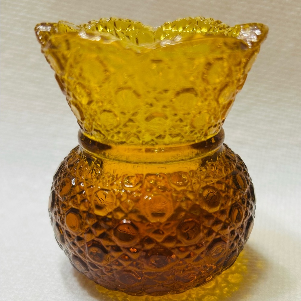 Vintage Amber glass toothpick holder. Daisy & Buttons. Excellent condition.